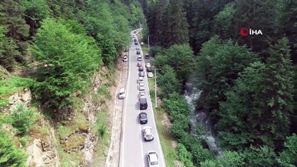 Sümela Manastırı bayramda doldu, taştı