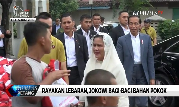 Presiden Jokowi Bagi-bagi Sembako, Rutin Setiap Lebaran....