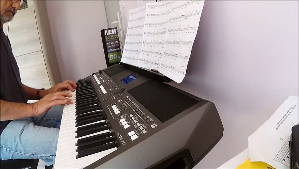 Buddy Holly Medley     REPRISE clavier