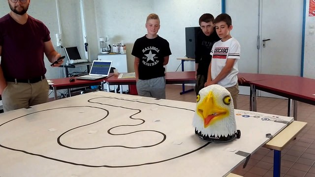 Les phases qualificatives du concours technobot au lycée Pierre Mendès France d'Épinal