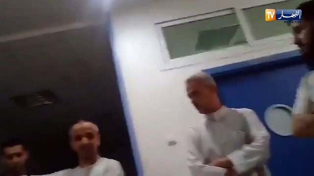 سيدي بلعباس: الممرضون بمستشفى عبد القادر حساني يشكون بسبب غياب طبيب الجراح بعد تعرض زميلهم لحادث