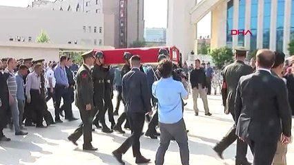 ŞEHİT UZMAN ONBAŞI FATİH ÖZ SON YOLCULUĞUNA UĞURLANDI-2