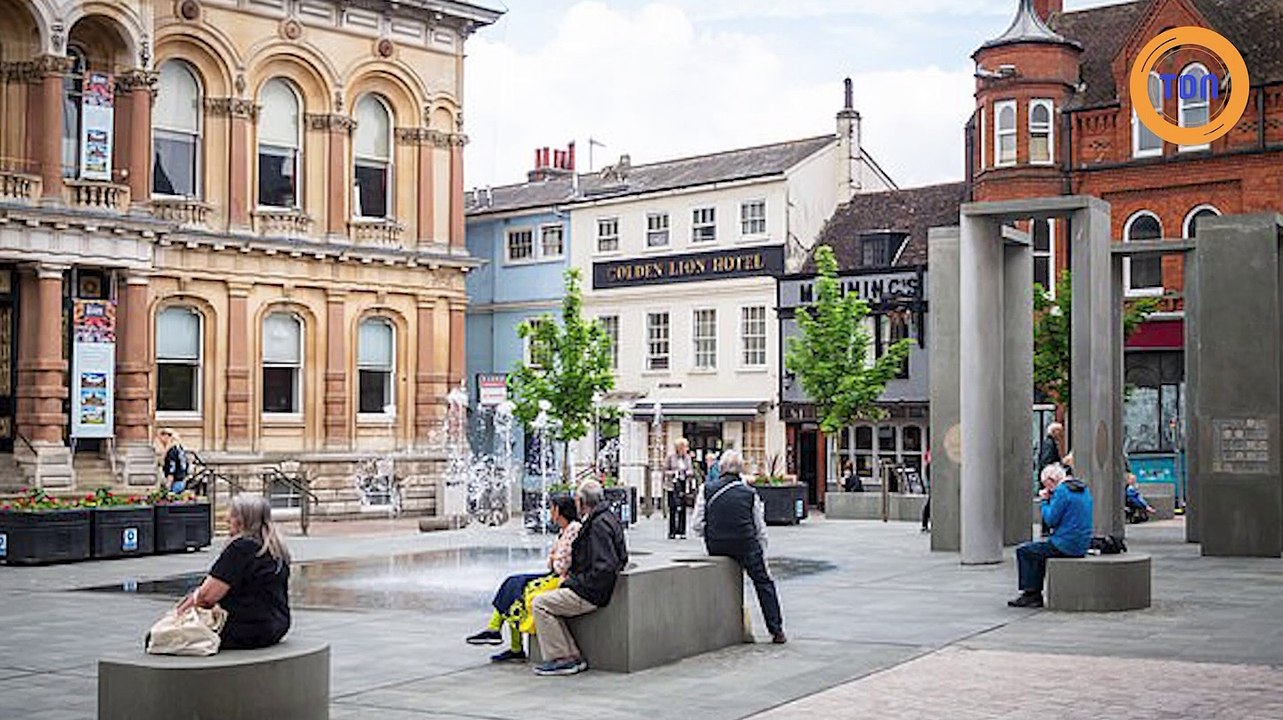 Une sculpture de 45 000£ doit être démontée après quelques mois car elle est jugée « hideuse » par les habitants !