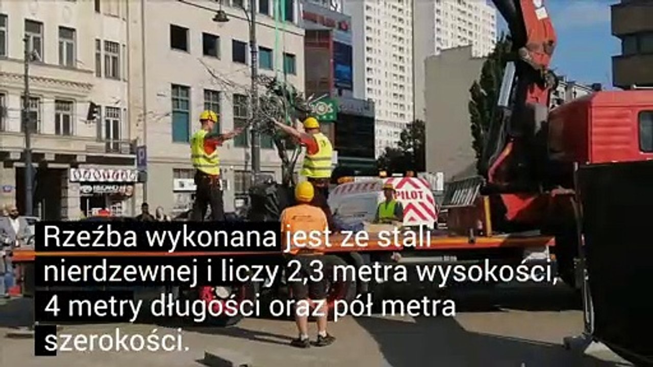 Pomnik Jednorożca już stoi. W piątek odsłonięcie