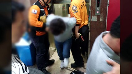 상가건물 승강기 고장...2명 30분간 고립 / YTN
