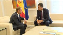 Pedro Sánchez recibe en La Moncloa al presidente del Consejo Europeo, Donald Tusk