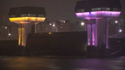 낙동강 하굿둑 32년 만에 시범 개방 / YTN