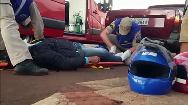 Motociclista sofre fratura ao bater com carro no Conjunto Riviera