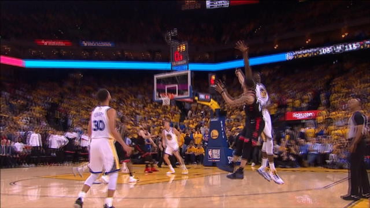 VanVleet's rainbow 3-pointer beats the clock