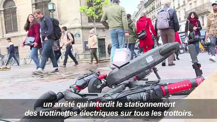 Paris: trottinettes interdites sur les trottoirs, vitesse bridée