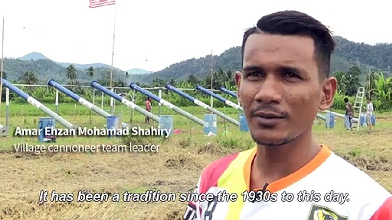 Malaysian village cannons greet Eid with a bang