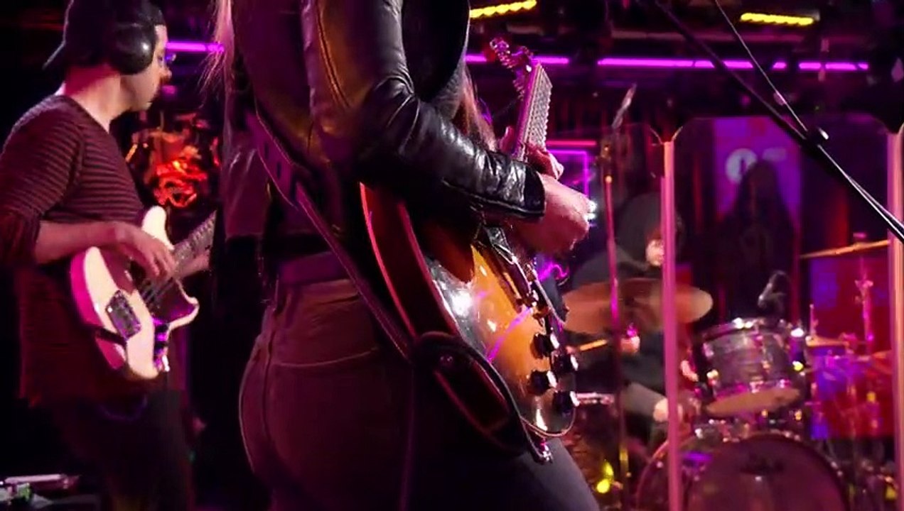 Halsey - Sucker (Jonas Brothers cover) in the Live Lounge