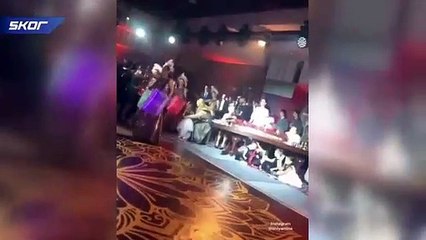 Mesut Özil kına gecesine "Ölürüm Türkiyem" şarkısıyla çıkıyor