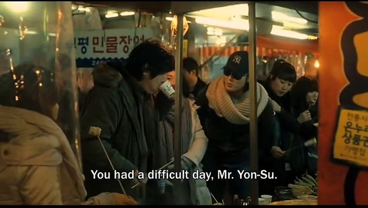 A Korean director falls for a strange Japanese girl on a breezy night | Korean Short Film