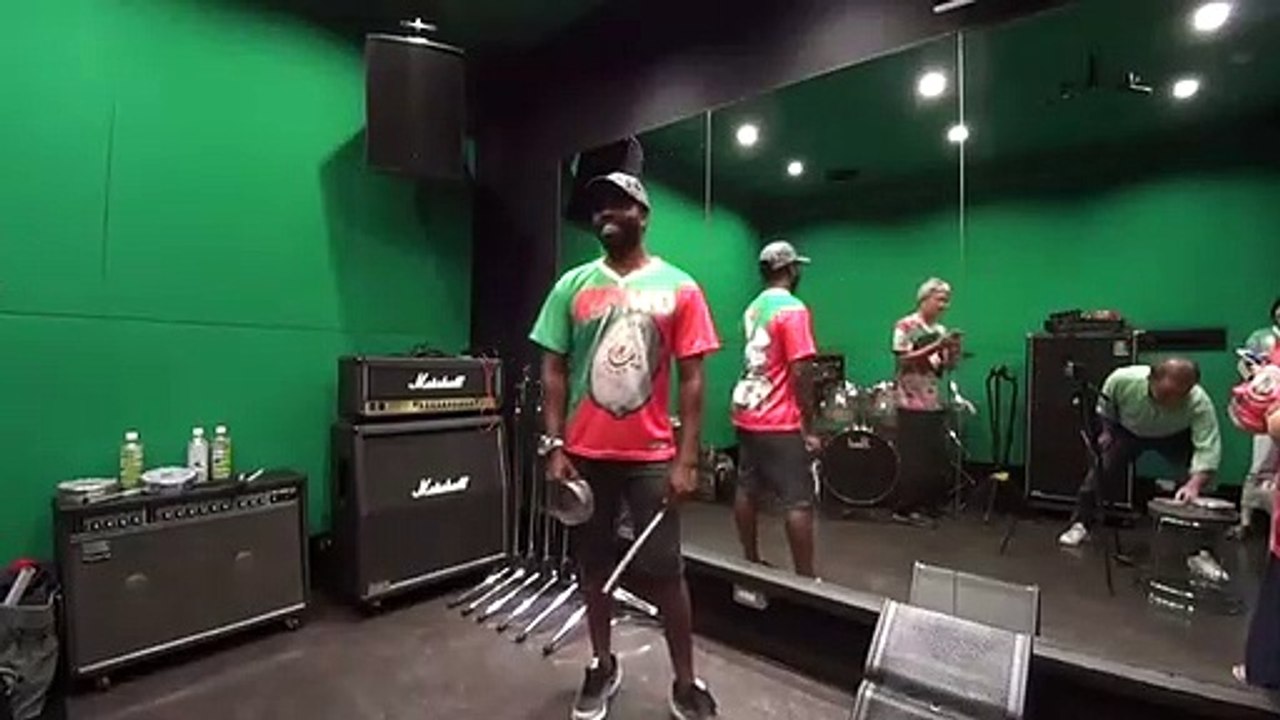Nielson "Rei do Tamborim" - Studio session Japa...