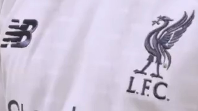 Liverpool dévoile son maillot extérieur pour la saison 2019-2020
