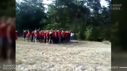 Quando dois grupos de 50 russos resolvem se enfrentar em campo aberto