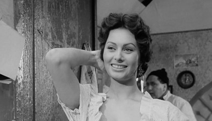 « Sophia Loren : pas italienne, mais napolitaine » - Jean A. Gili