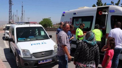 Şarampole uçan araç eve çarparak durabildi: 2 yaralı