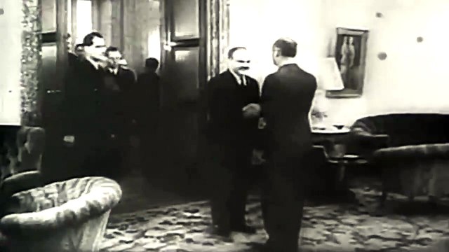 За факт Молотова — Риббентропа … Жителям РФ не ретвитить!!! Штраф 200 тысяч рублей!