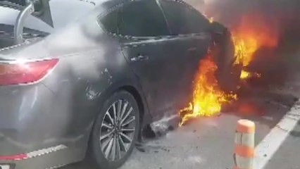 경부고속도로 오산 쉼터서 차량 화재 / YTN