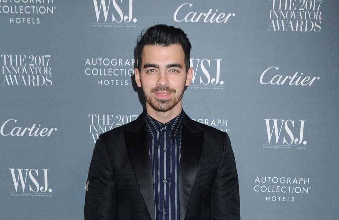 Joe Jonas versuchte Sophie Turners Double zu küssen
