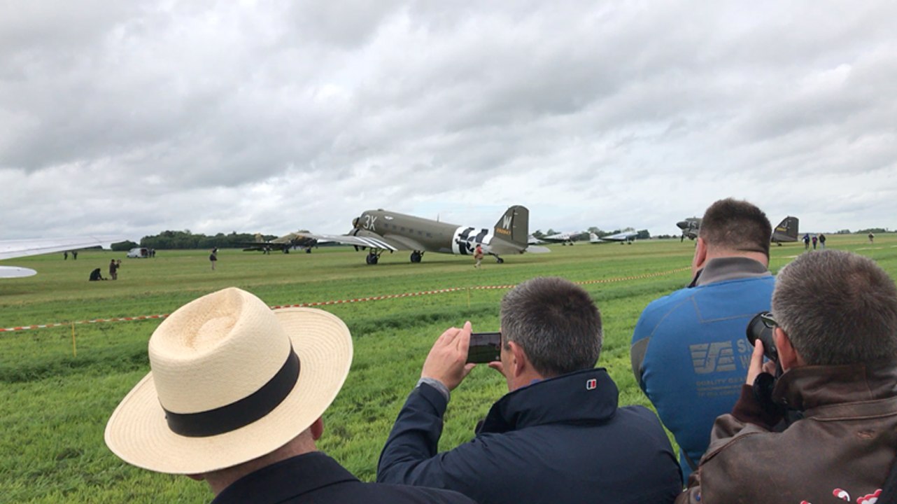 Les avions mythiques de la Seconde Guerre mondiale à l’aéroport