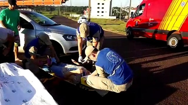 Mulher fratura joelho em colisão de trânsito na Avenida das Torres