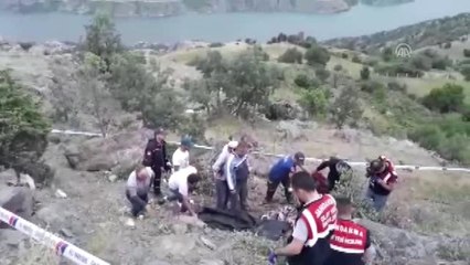 Çorum'da traktör uçuruma yuvarlandı: 3 ölü, 1 yaralı