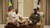 هل تنجح جهود رئيس الوزراء الإثيوبي بحل الأزمة السودانية؟