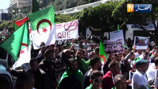 سياسة/ مثقفون ونخبة على الفايسبوك: الصندوق هو الفيصل لحل الأزمة السياسية