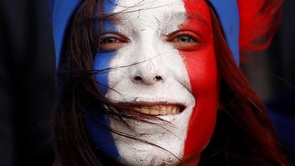 Női foci vb: nők és gyermekek szurkolnak