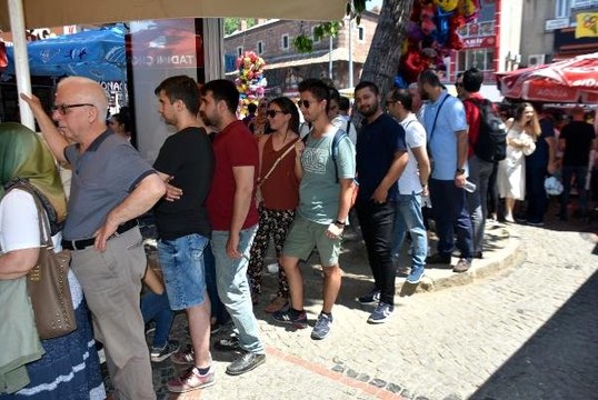 Ramazan Bayramında tatilci akınına uğrayan Edirne'de 3 ton ciğer tüketildi