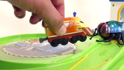 Thomas the Tanks Engine Tayo's Bus Garage Insect Cockroach Spider Fly Monster Story