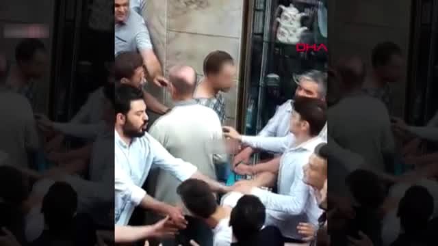 Trabzon Taciz şüphelisini tekme tokat dövdüler