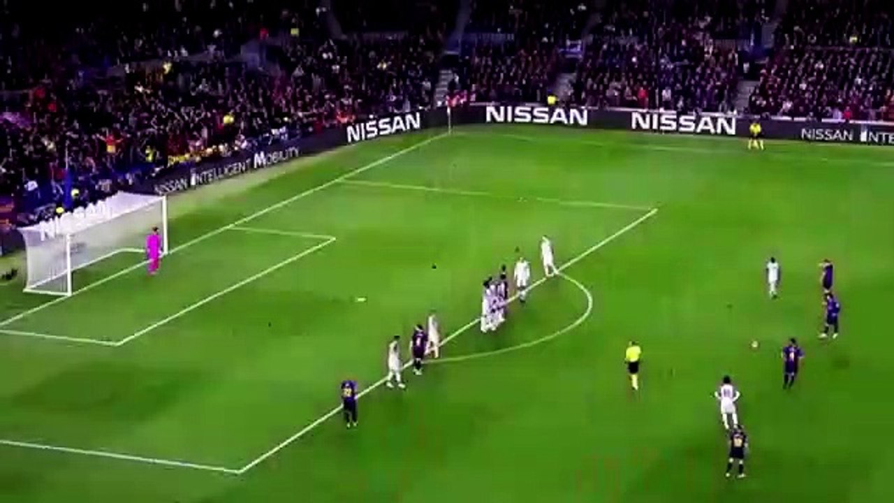 13981trimmed-٠٠٠-هدف الموسم __ هدف ليونيل ميسي الخرافي في مرمى ليفر(360P)