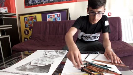 Malazgirtli küçük ressam yaptığı resimler ile büyülüyor