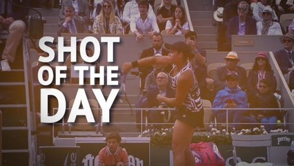 Shot of the Day - Barty's pinpoint volley on championship point