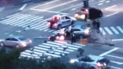 경기 부천에서 사고 후 승용차 버리고 도주 / YTN