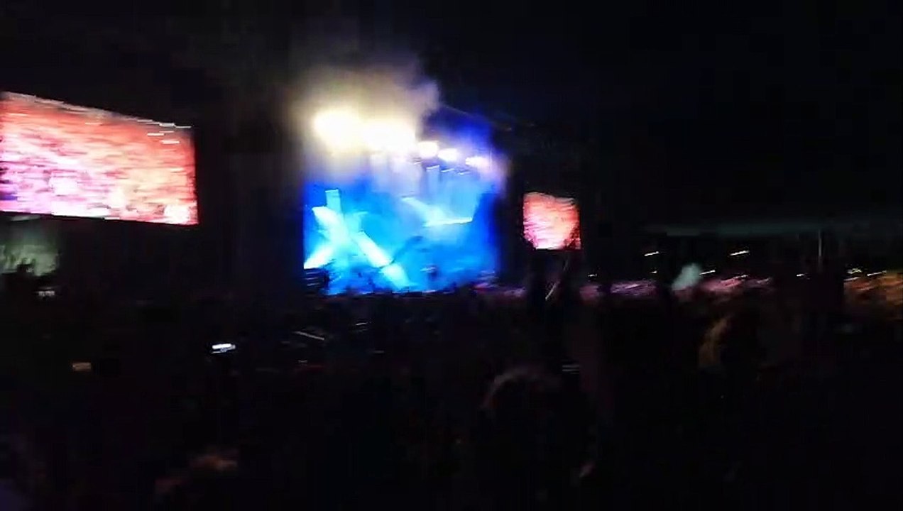 Dans la foule du concert des Magic System