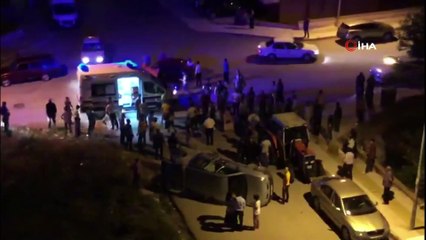 Hafif ticari araç ve otomobil çarpıştı: 4 yaralı