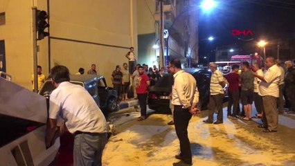 Manisa - 4 kişinin yaralandığı kazayı sosyal medyadan canlı yayınladı