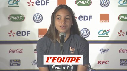 Cascarino «On aurait dû plus passer par l'axe» - Foot - Bleues
