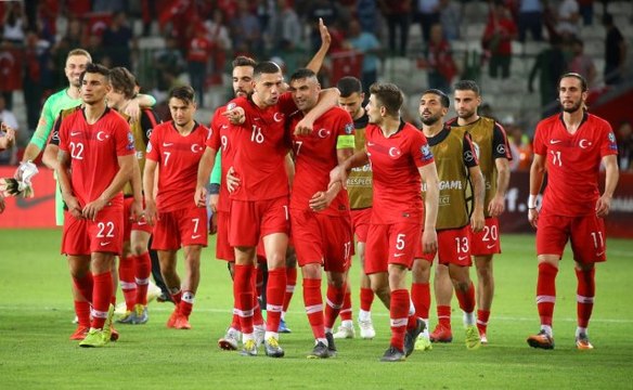 Burak Yılmaz ve Dorukhan Toköz Fransa karşısında büyüledi