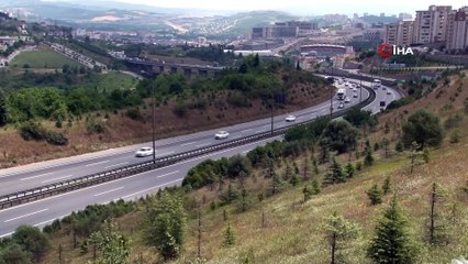 Kocaeli TEM’deki bayram trafiği yoğunluğu azaldı