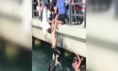 Denizde can pazarı: Boğulmaktan son anda kurtarıldı