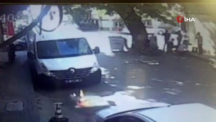 Kavga ettiği 5 kişinin üzerine araba sürdü