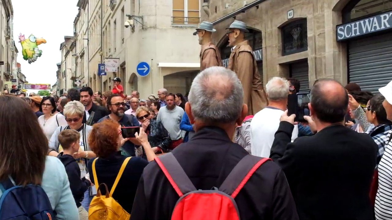Les Bigbrôzeurs (Cie Albedo) au Festival du cirque et des fanfares de Dole