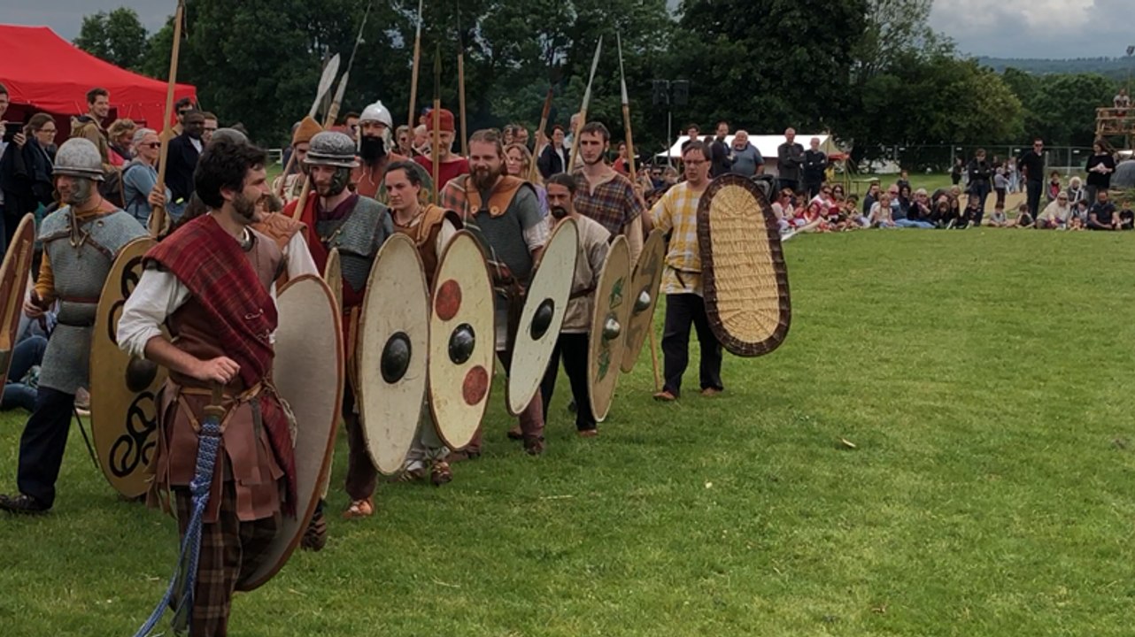 Jublains. Les Romains sont dans la ville... et les Gaulois aussi