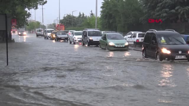 Ankara'da aşırı yağış etkili oldu -3